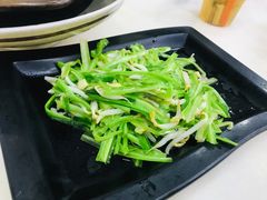-新峰肉骨茶