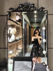-onlygirl摄影美学馆高端定制(江滩店)