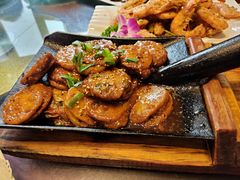-老码头黑皮肘子锅包肉(文政街店)