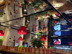 大堂-小骨煲金华砂锅(转塘金街美地店)