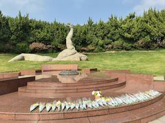 -上海市龙华烈士陵园