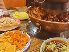 -超越炭火牛蛙火锅鸡(河东店)
