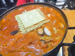 部队火锅-山海珍味韩国料理(奥城店)