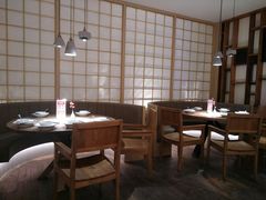 -蜜桃餐厅·伴山(湖滨商业街店)