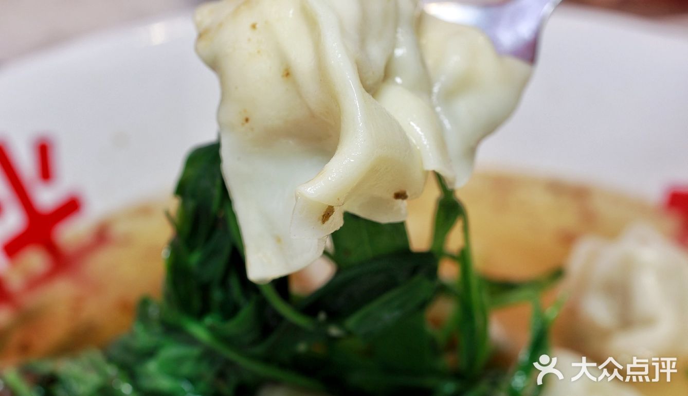 ✨🍜 胖妹面庄：隆福寺广场的美味秘密 🍜✨