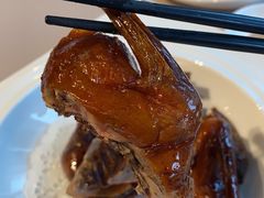 红烧乳鸽-陶陶居·雅园(凯华国际店)