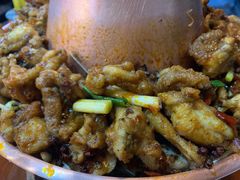 什锦碳烤牛蛙火锅-炉小二铜锅牛蛙•川湘菜(三里屯店)