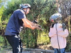 -亲兄弟真人CS团建拓展基地