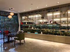 -杭州西湖湖滨银泰亚朵酒店