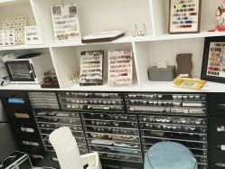 -悦颜美佳·美容·美甲美睫