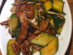 -吕氏疙瘩汤·新鲁菜(新贵和店)