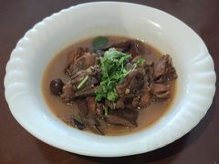 小鸡炖蘑菇-蟹岛开饭楼