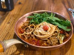 牛肉辣油意面-I HOLIC艾豪丽披萨(KKone店)