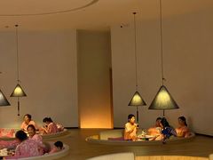 -涨巢·潮玩水疗局