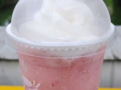 粉荔荔胶原酸奶冻-luckincoffee瑞幸咖啡(冠福大厦店)