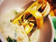 -老妈疙瘩汤·平价海鲜专门店·老威海菜(渔港路店)