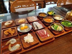 -银米·云南传统过桥米线(双廊黑金冠店)