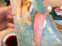 烤鱼鳍肉寿司-梅丘·寿司の美登利(银座店)