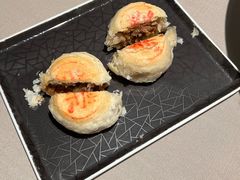 榨菜鲜肉月饼-荣轩(新荣记环球金融中心店)