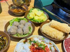 -黔二妞地摊火锅(龙华清湖店)