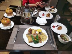 -大中华希尔顿酒店-念自助餐·嗨啤·小龙虾