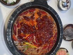 -卤校长老火锅(杨家坪直营店)