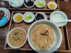 -蟹上黄·蟹黄面·江南糖水(人民广场店)