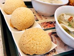 酥皮焗叉燒包-添好运点心专门店(百老汇店)