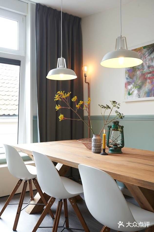 今日分享出人意料的家居配色，绝美背景墙