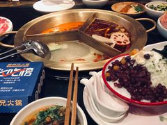 -周师兄大刀腰片火锅(洪崖洞旗舰店)