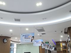 -雅悦齿科(顾村公园店)