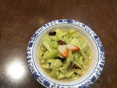 -东口码头·烧鸽子·鱼头泡饼·地方菜(金鹰悦城店)