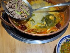 -洱火云南酸菜牛肉火锅(石景山当代商城店)