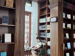 -武汉大学图书馆·文理学部总馆