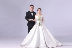 -太郎花子婚纱摄影艺术中心