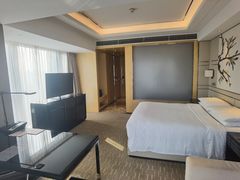 -上海宝华万豪酒店