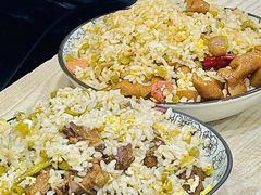 -老头爱马仕酸豇豆炒饭(丰富路店)