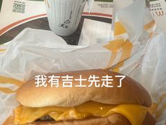 -麦当劳(北苑秋实路店)