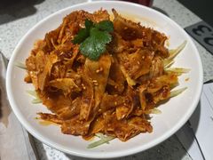 香辣牛板筋-老佛爷铜炉蛙锅(海岸城店)