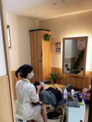 -丝客富脱发养发头皮馆