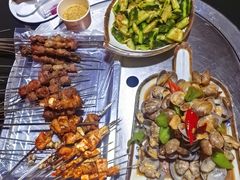 -小山羊功夫串·泰安烧烤·海鲜小炒老地摊店