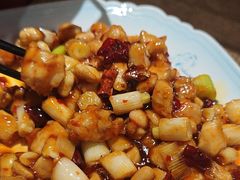 -东口码头·烧鸽子·鱼头泡饼·地方菜(金鹰悦城店)