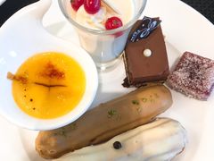 -圣丰索菲特·2 On 988 Café 自助餐厅