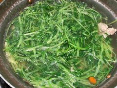黑猪灼泉水时蔬-吃饭皇帝大土家民族菜(正大广场店)