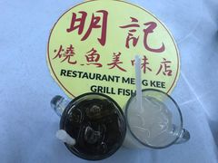 -明记烧鱼美味店