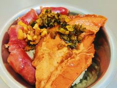 -梁阿婆廿年老牌扣肉糯米饭