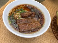 焖肉阳春面-苏小柳点心·手作小笼包(新街口分院店)