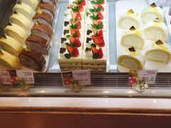 -花花卷卷·鲜食蛋糕(静安久光百货店)