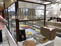 面包甜点陈列柜-奈雪的茶(华侨城创意园店)