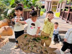 -哲学苑亲子园·早教婴儿托育·婴儿游泳(颐龙湾店)